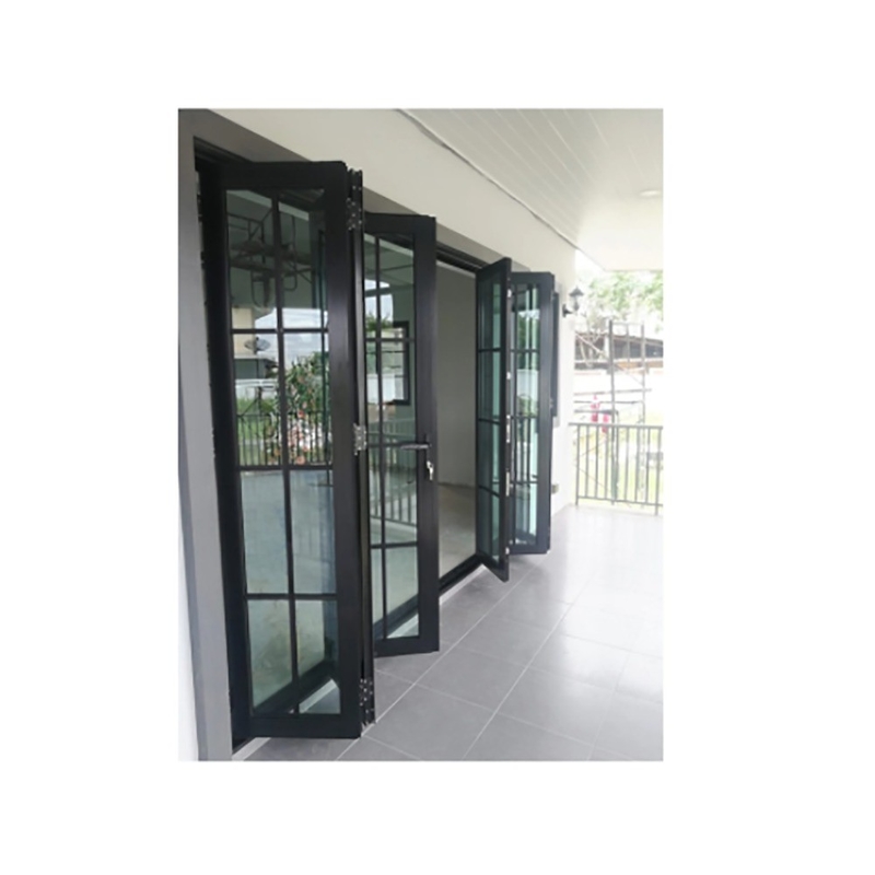 Puertas correderas de aluminio negro con coefficiente de aislamiento térmico K ≤ 21