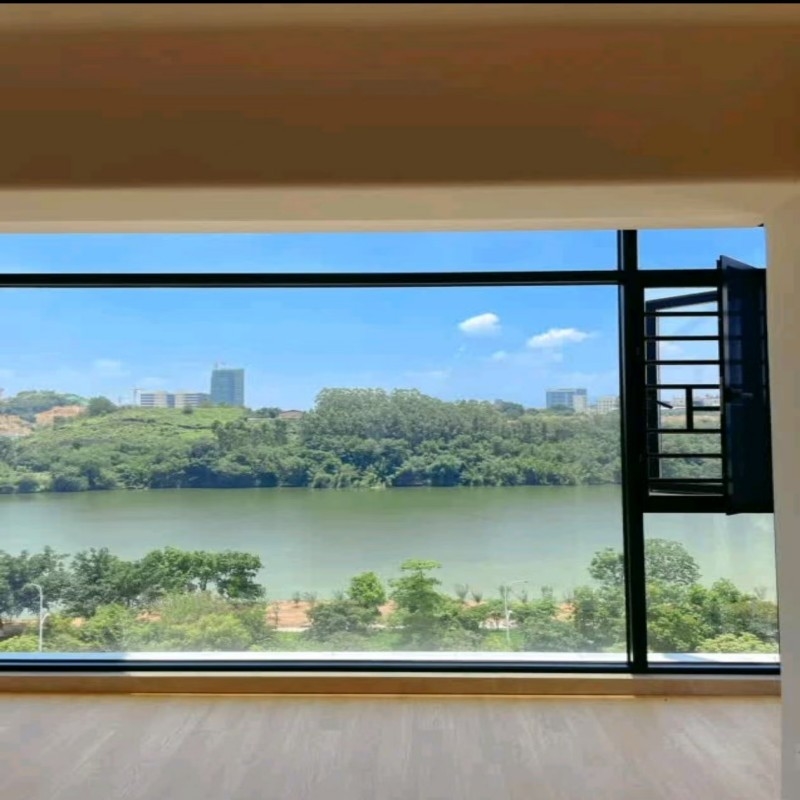 Ventana de guillotina de vidrio templado fuerte y robusta con rendimiento de aislamiento térmico 1.1W/ m2·K