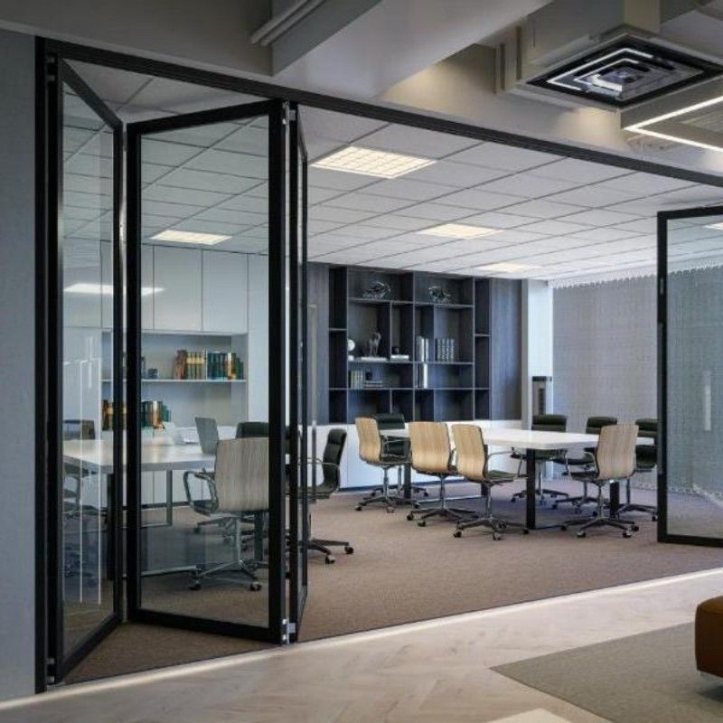 Puerta plegable de aluminio con rotura de puente térmico de lujo con vidrio templado para residencial y comercial